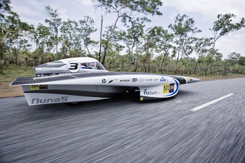 Гоночные автомобили на солнечных батареях