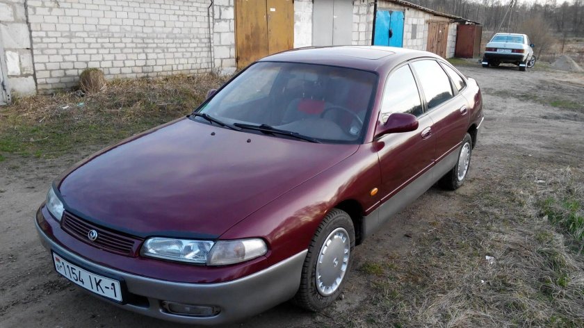 Мазда 626 Вишневая