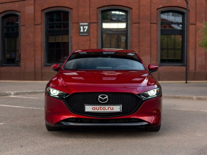 Mazda 3 2019 хэтчбек