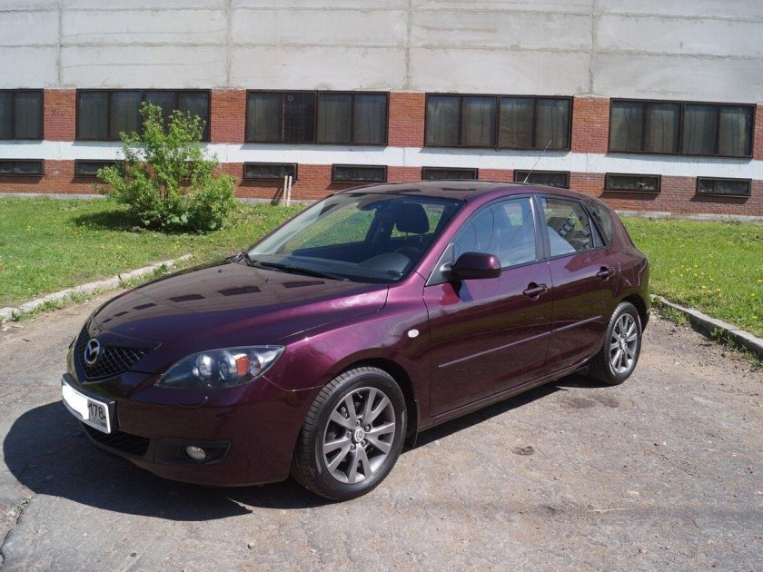 Мазда 3 2008 Вишневая