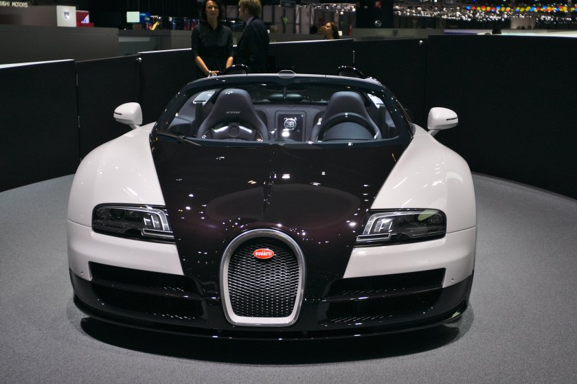 Бугатти 16.4 Гранд Engineering