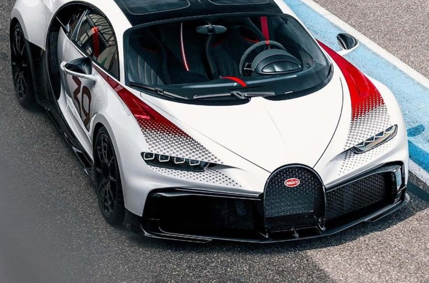 Bugatti chiron pur sport grand prix