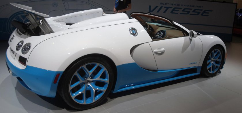 Bugatti veyron 16 4 grand sport vitesse