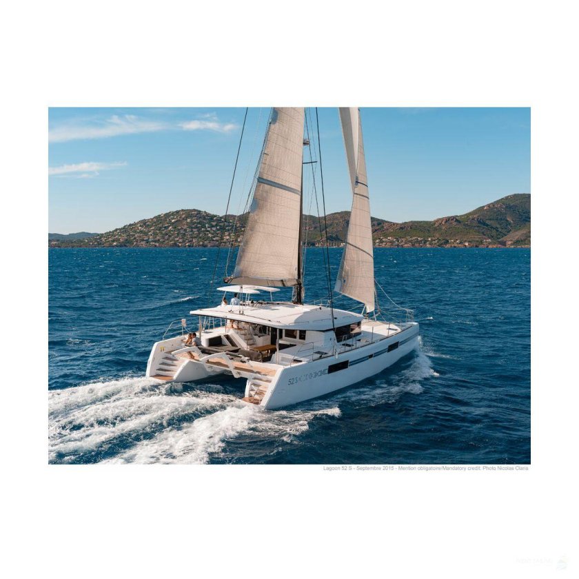 Парусный катамаран Lagoon 52