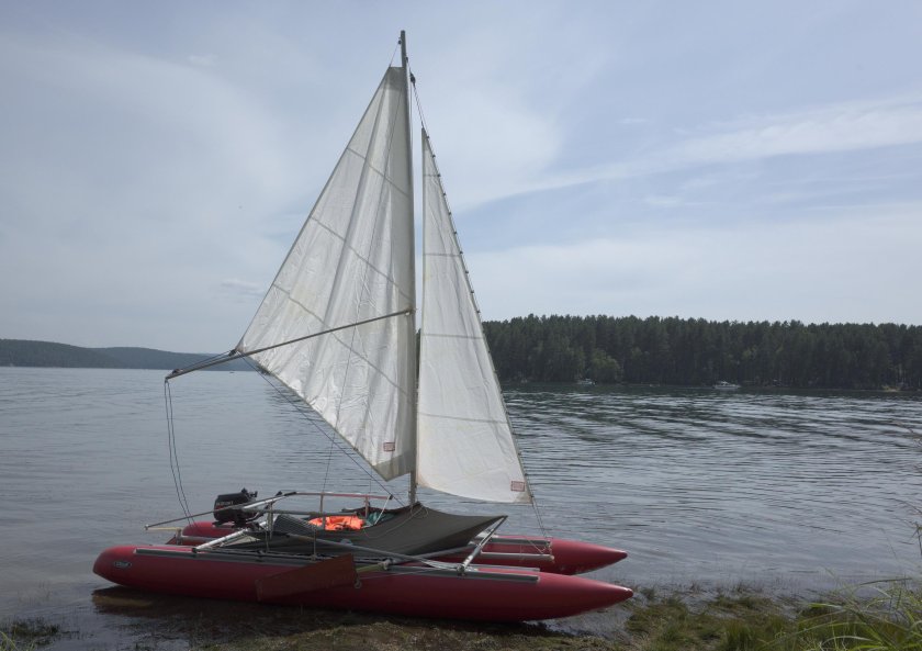 Парусный катамаран Альбатрос