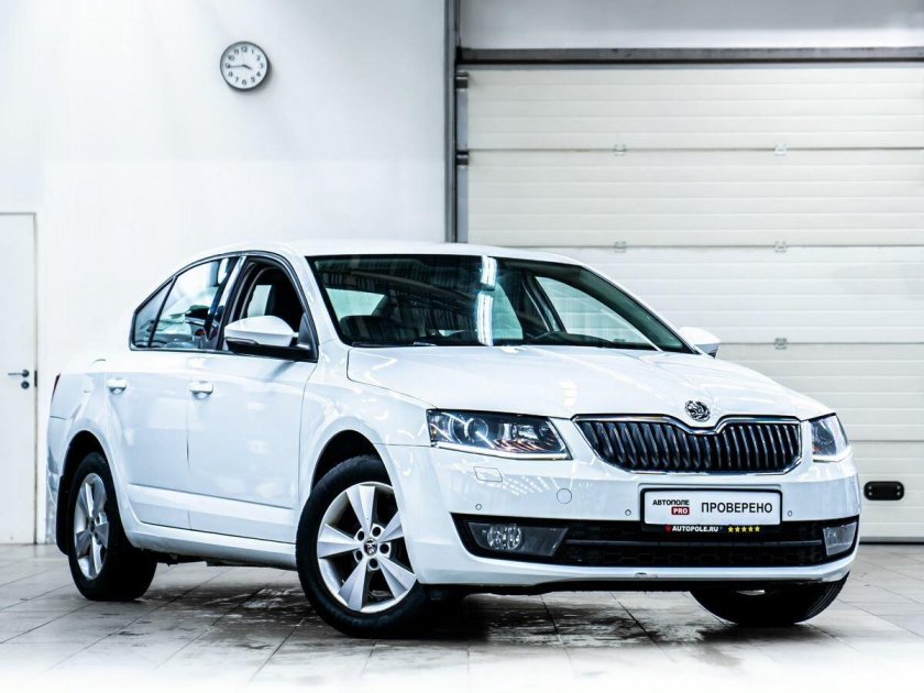 Белая шкода октавия