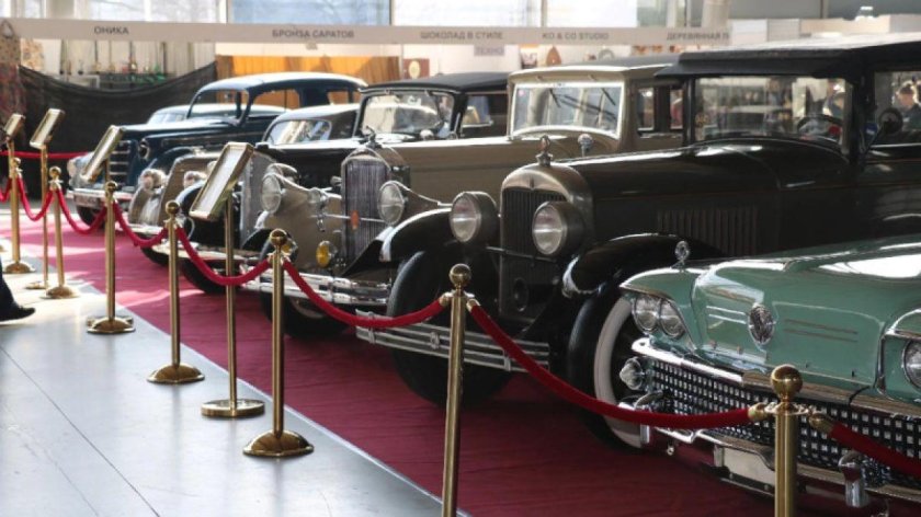 Выставка ретро автомобилей