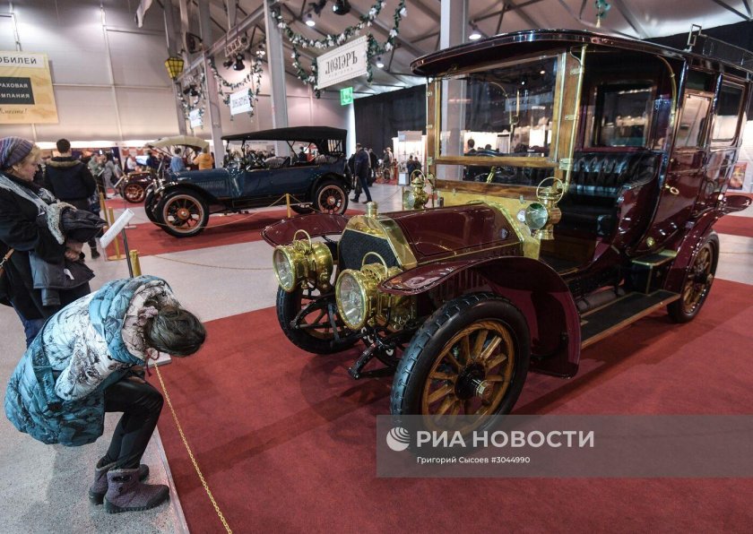 Выставка старинных машин