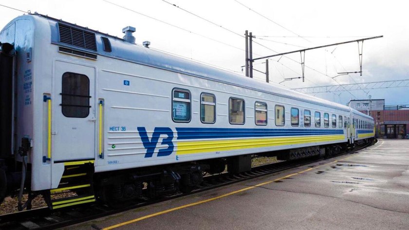 Пассажирский вагон уз