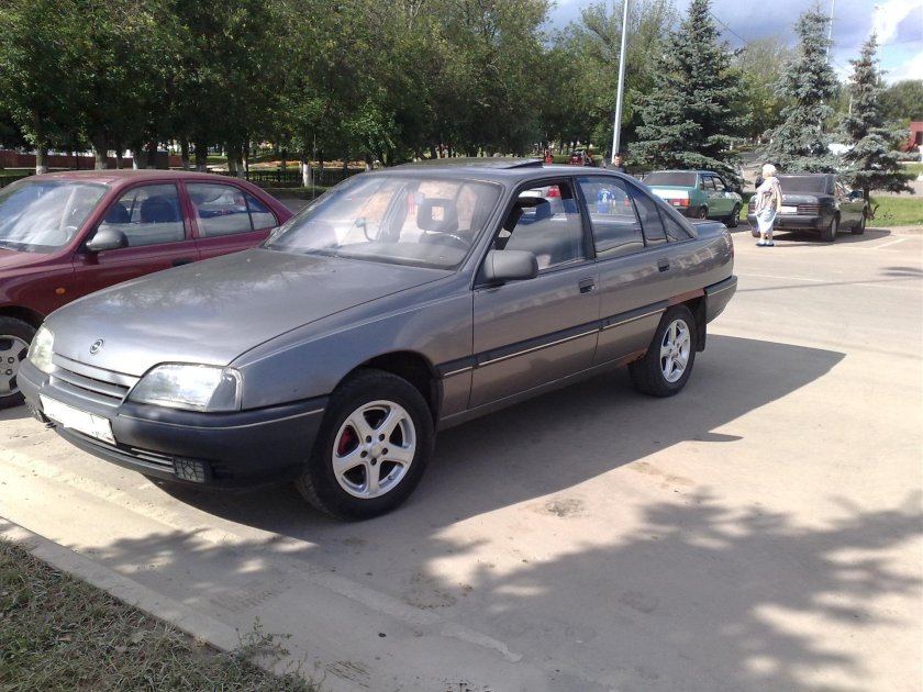 Opel Omega 80
