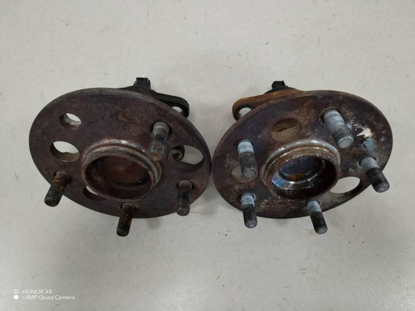 4245012090 Переборка