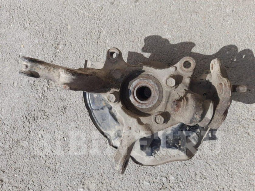 Ступица передняя Лагуна 1