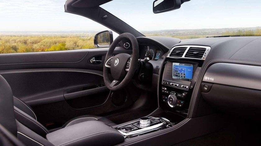 Jaguar XKR 2008 салон