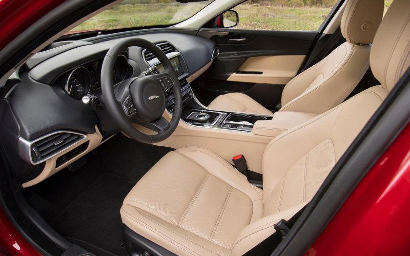 Jaguar xe бежевый салон