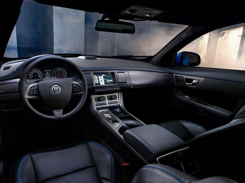 Jaguar XF 2014 салон