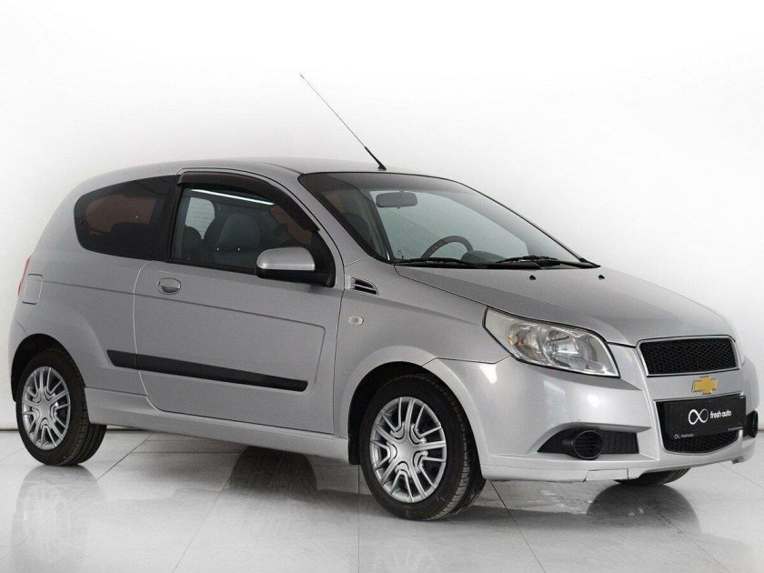 Chevrolet aveo 2010 хэтчбек
