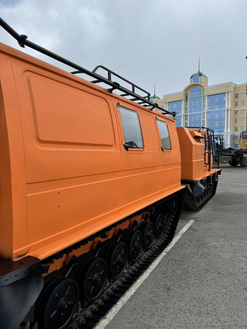 Снегоболотоход гусеничный узгт-701