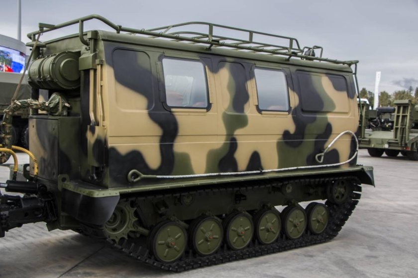 Двухзвенный гусеничный тягач ДТ-3п Витязь