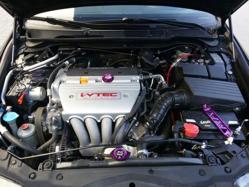 Honda Accord 7 под капотом