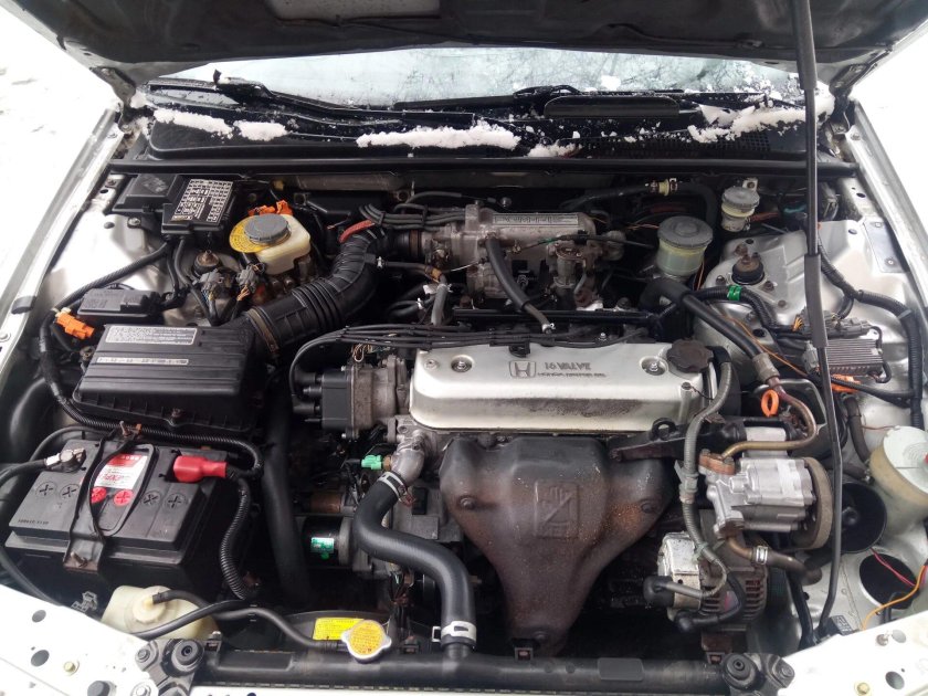 Хонда аккорд 5 подкапотка