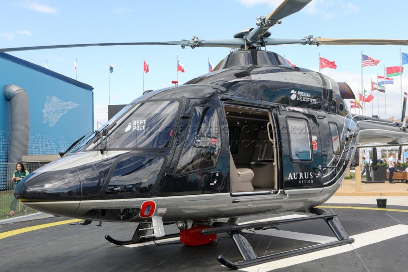 Вертолет Ансат на колесах