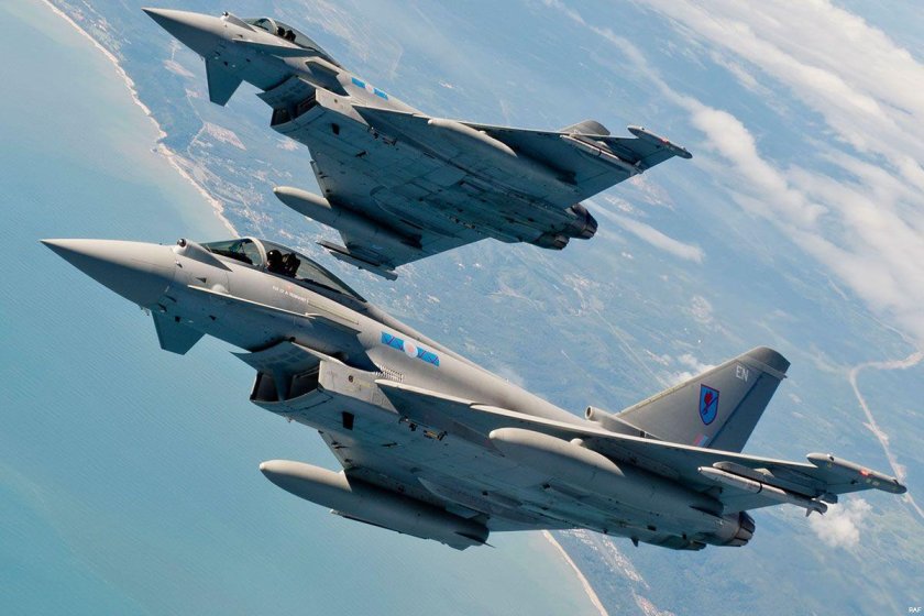 Истребители НАТО Eurofighter Typhoon