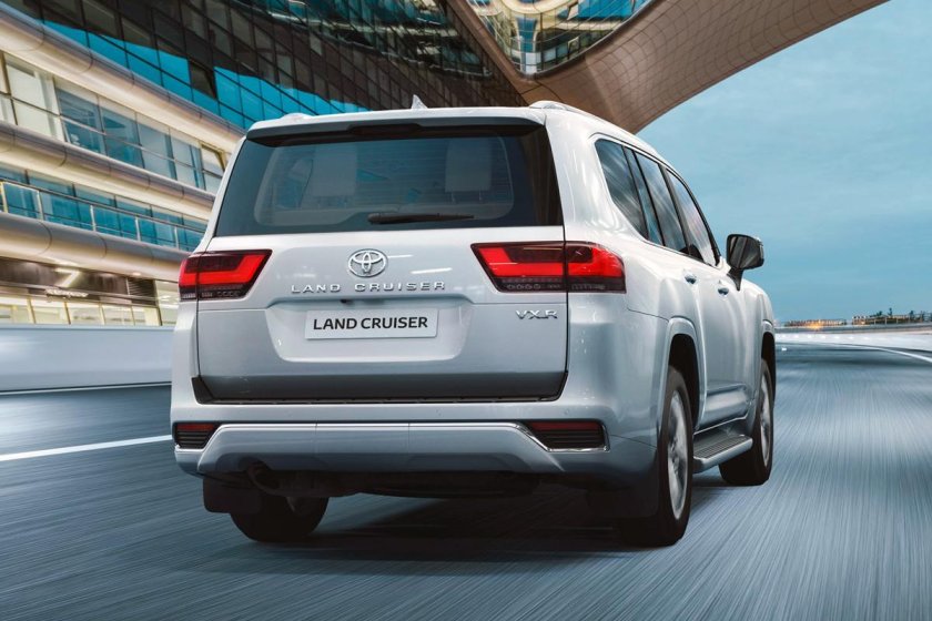 Toyota Land Cruiser 300