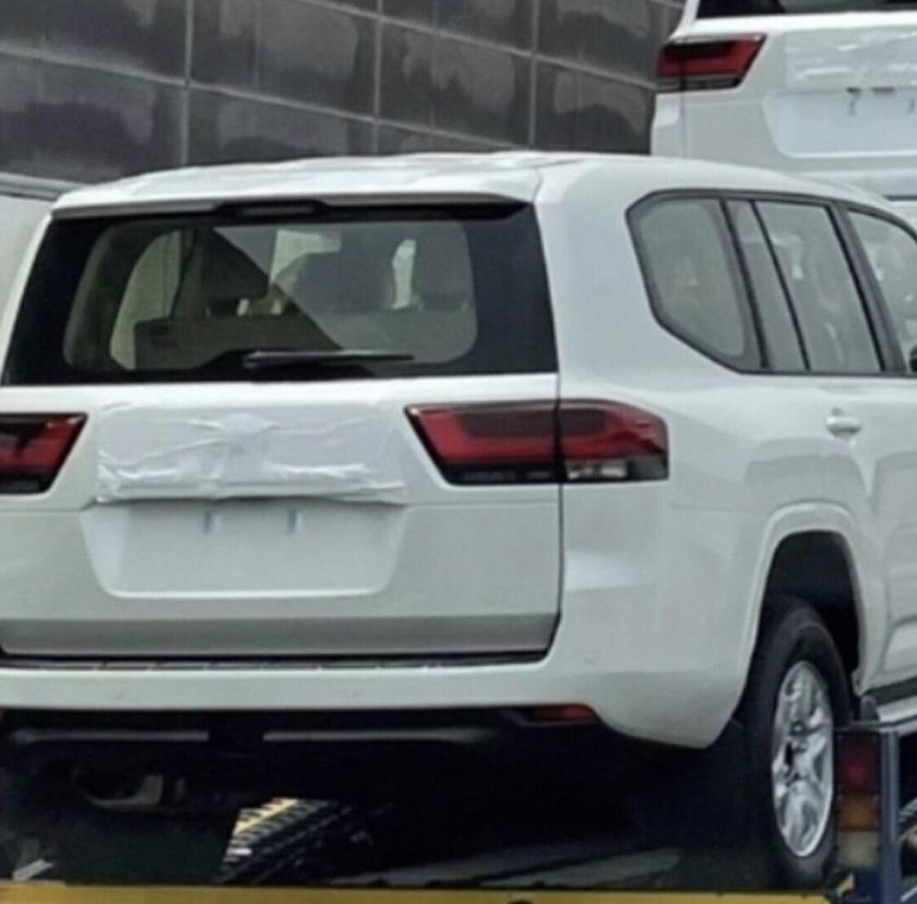 Toyota Land Cruiser 300