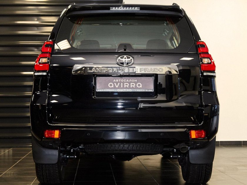 Land Cruiser 150 сзади