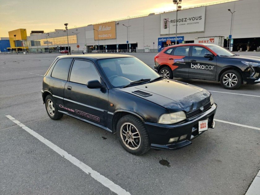 Daihatsu charade g200