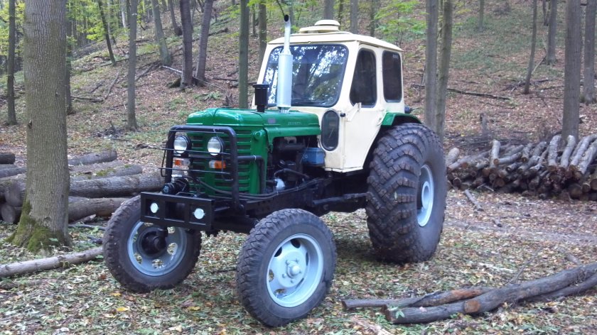 Трактор ЮМЗ 80