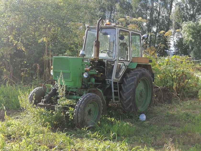 Трактор колесный юмз-6л