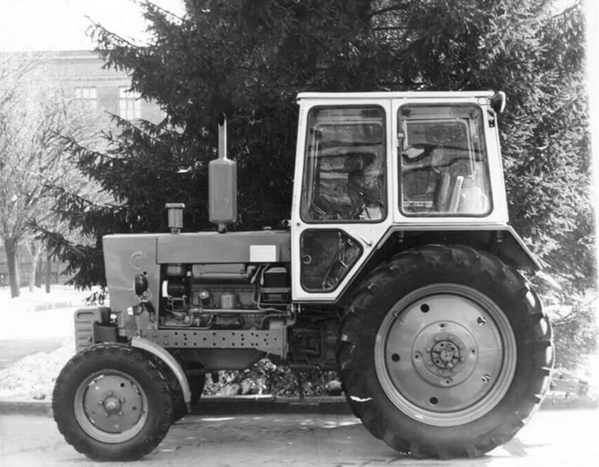 ЮМЗ-6 трактор