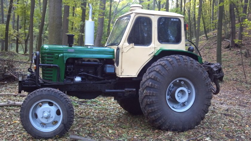 Трактор т 40 с кабиной от ЮМЗ