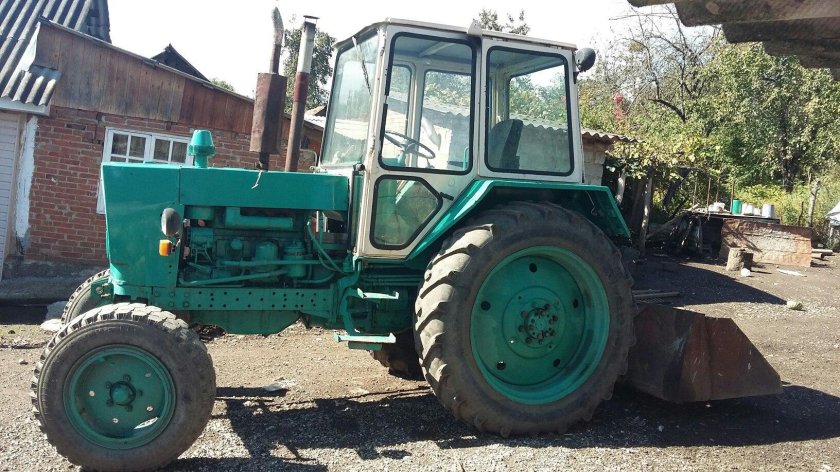 Трактор колесный ЮМЗ-6л