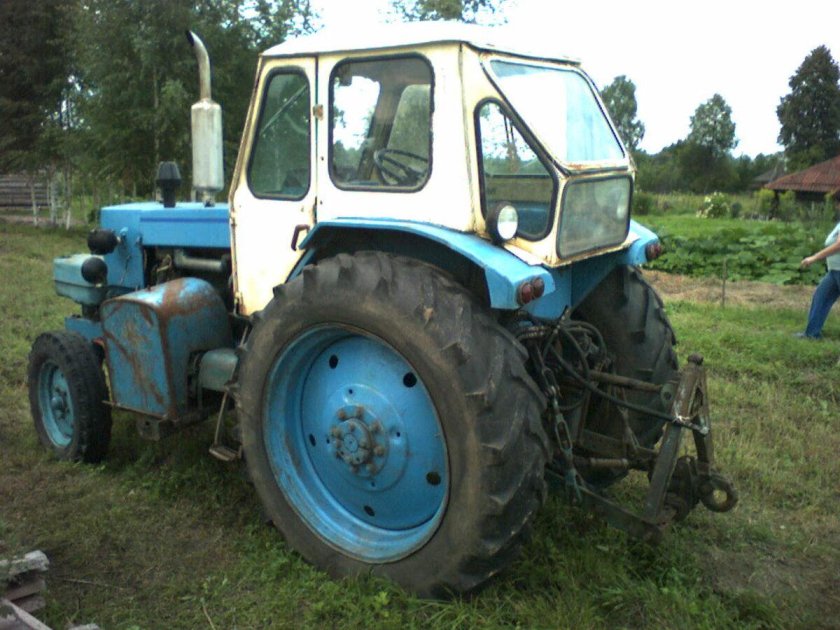 Трактор ЮМЗ 6л
