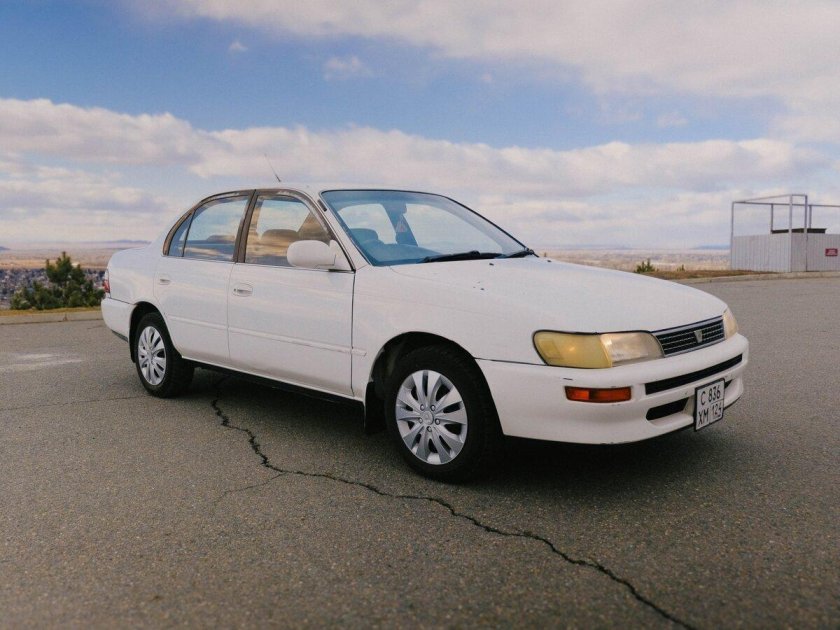 Тойота королла 1998 седан