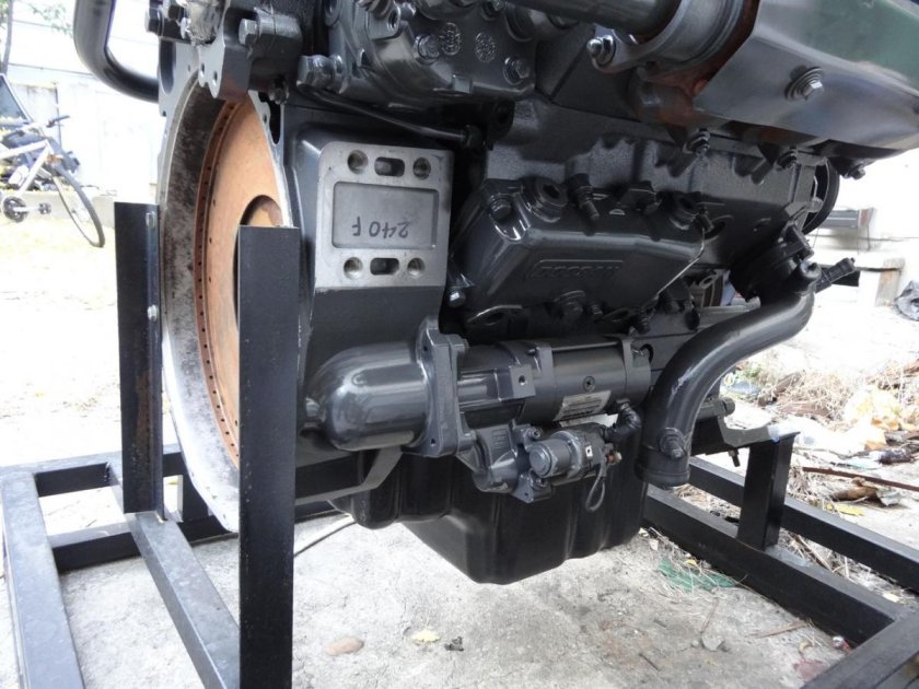 Двигатель Doosan 225