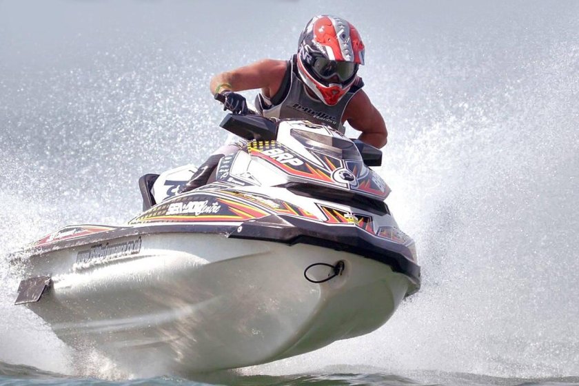 Спортивный гидроцикл