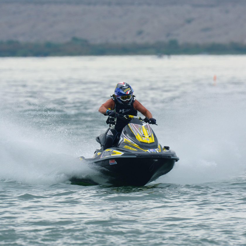 Мини гидроцикл Водный