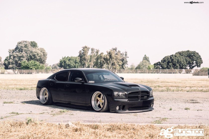 Dodge Charger stance