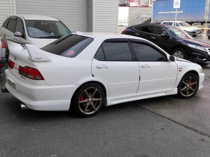 Хонда Аккорд 6