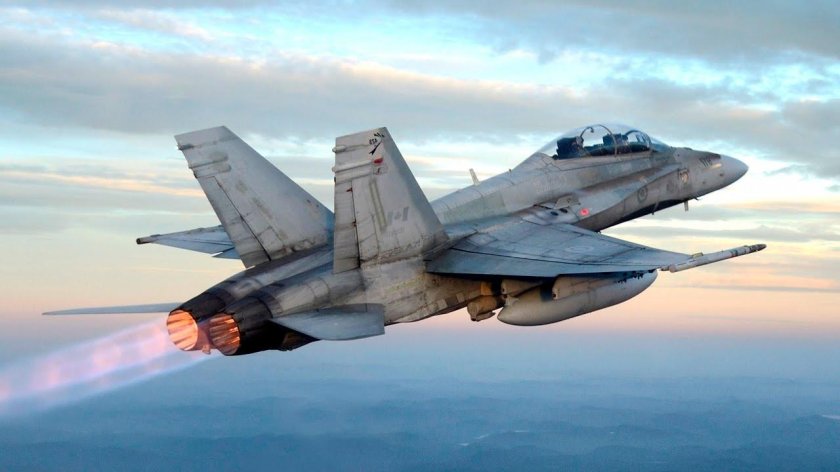 CF f18 самолет