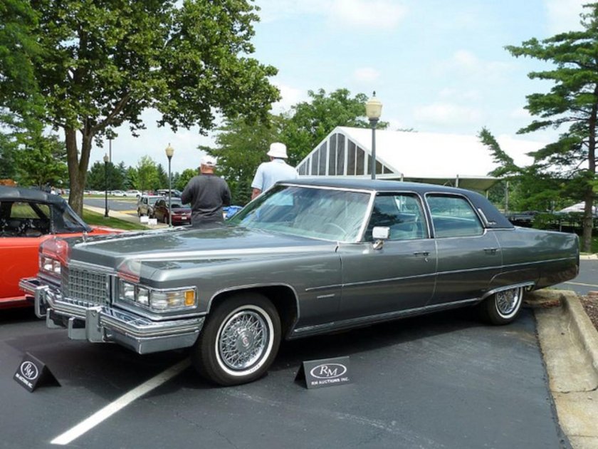 Cadillac Fleetwood 60 Special Brougham