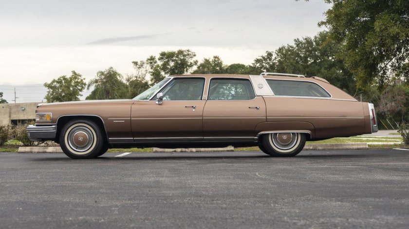 Cadillac Fleetwood 60