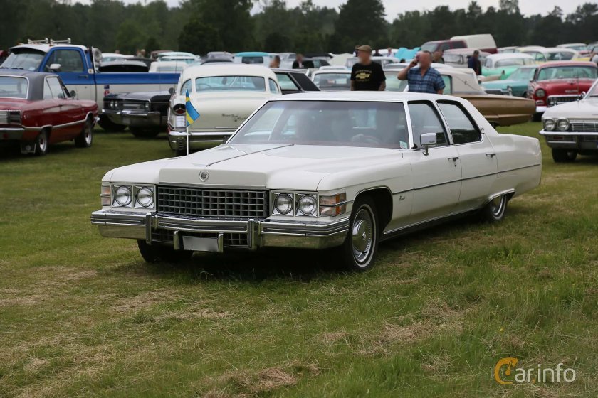 Cadillac fleetwood brougham 1974