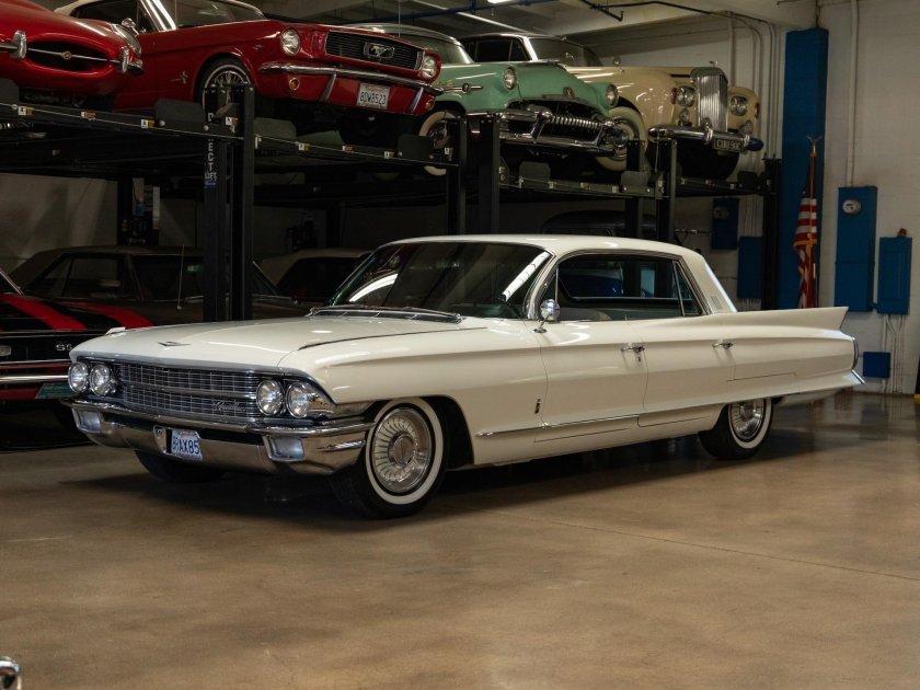 Cadillac sedan deville 1962