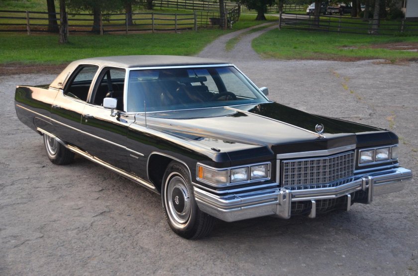 Cadillac Fleetwood Brougham