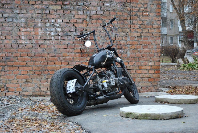 Мотоцикл Урал боббер