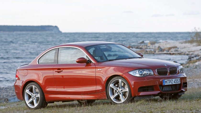 БМВ 1 купе седан